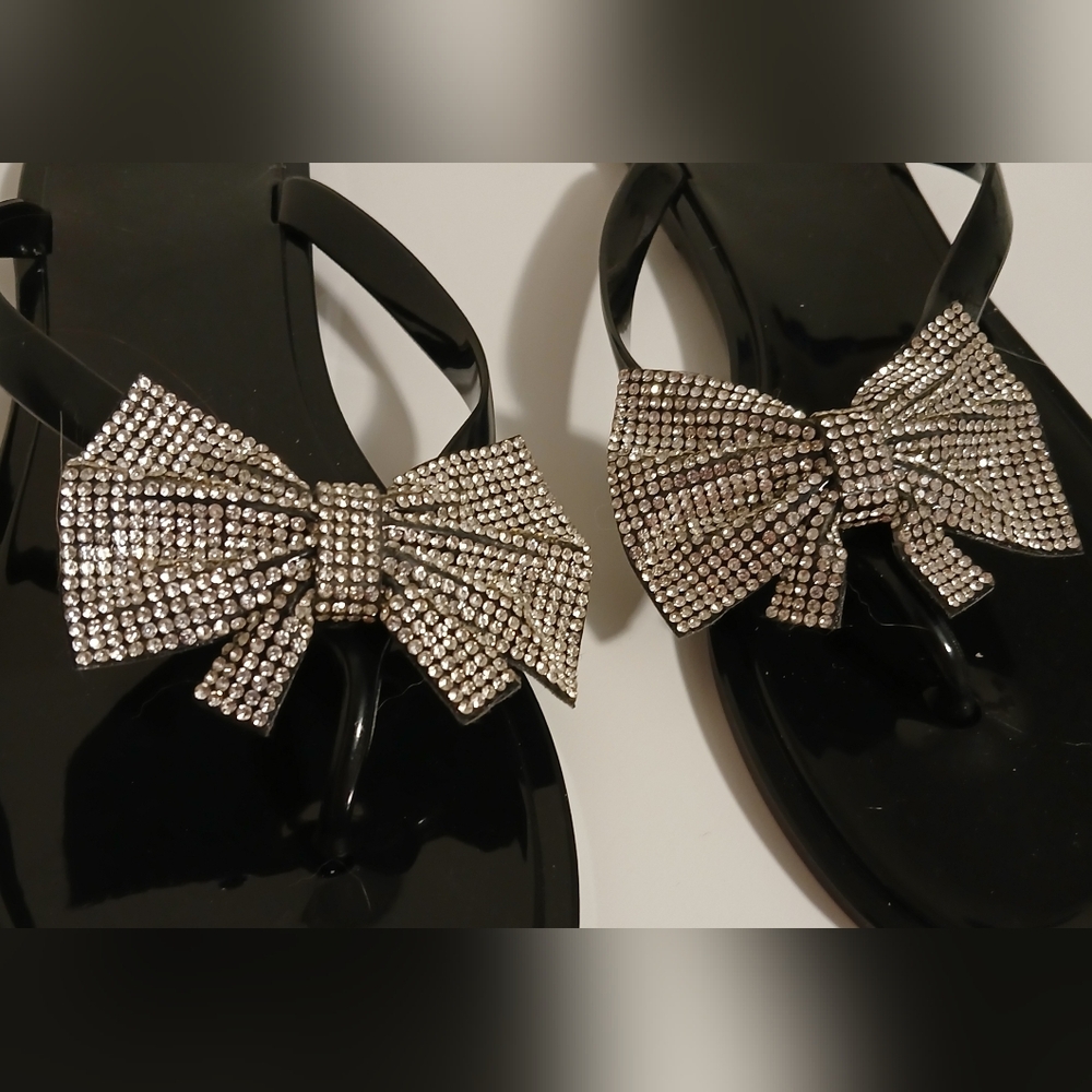 Black Rhinestone Bow Flip Flips - Picture 6 of 6